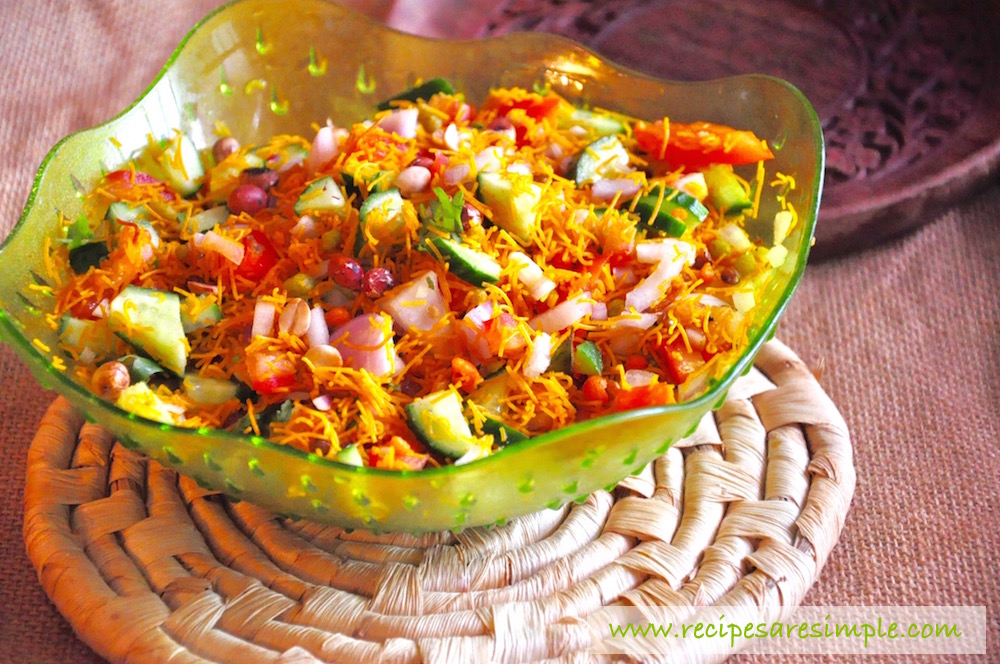 Crunchy Mixture Snack Salad