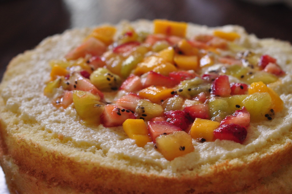 Fruit and Cream Spongecake