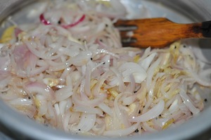 nadan chicken curry - golden