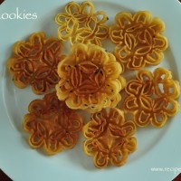 rosecookies 200x200 Dessert Recipes   Sweet Snacks   Cookies