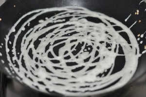 roti jala recipe - swirl into pancake