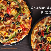 CHICKEN SUPREME PIZZA RECIPE1 200x200 Butter Chicken Pizza    Fusion Recipe