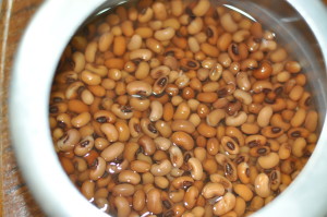 olan recip beans 300x199 Special Olan Recipe   Stewed Brown Cow Peas and Vegetable in Coconut Milk