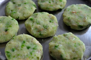 aloo tikki burger - 6- 8 patties