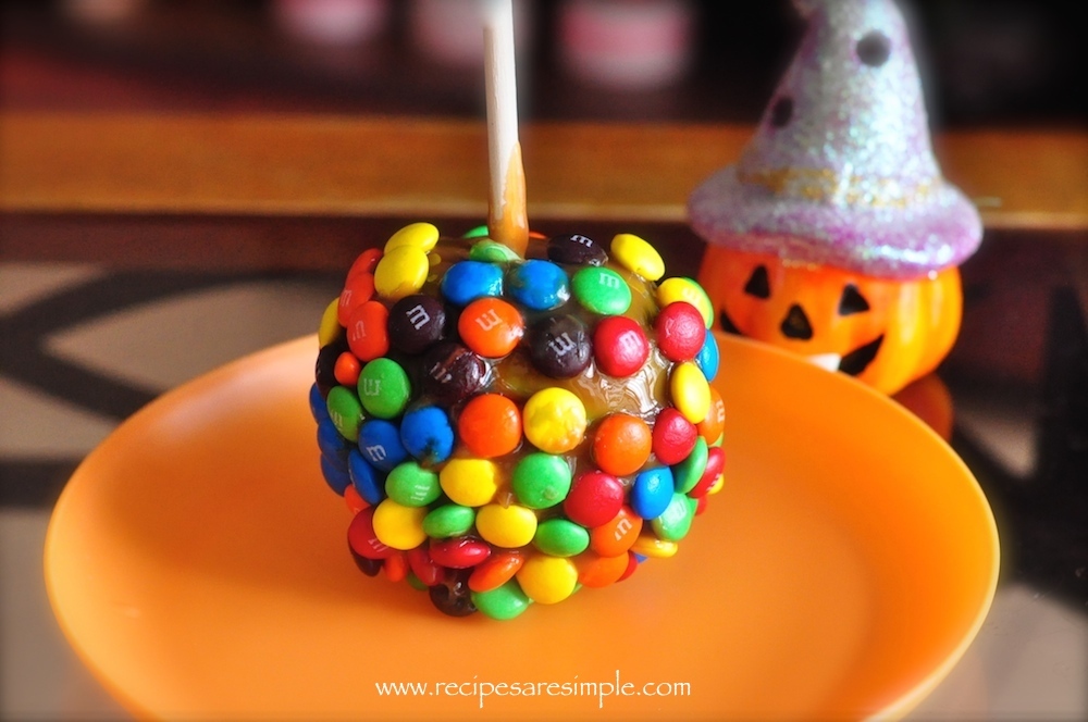 M & M Caramel Apples