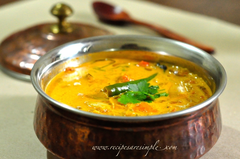 tomato curry with coconut milk 1 Tomato Curry with Coconut Milk   Simple Kerala Style