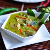 thai green curry chicken with video 200x200 Delicious Chicken Recipes