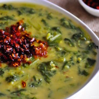 dal palak recipe 200x200 Vanpayar Ularthiyathu | Brown Bean and Shallots Mash