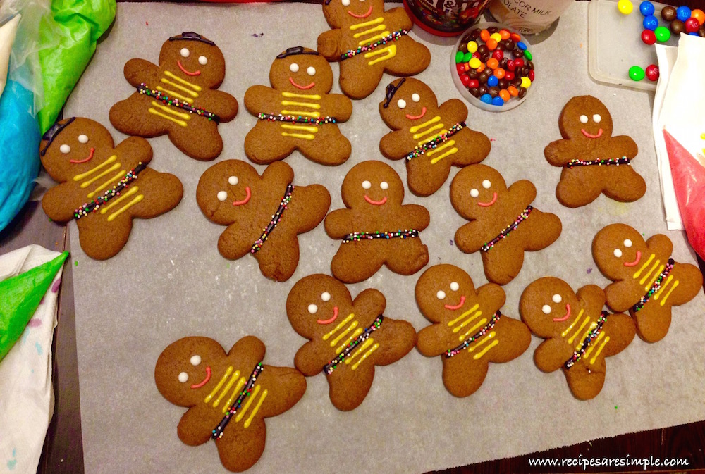 ginger bread man recipe with decoration Gingerbread Man Recipe | Decorated with Royal Icing