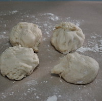 Homemade Burger Buns divide dough 200x199 Homemade Burger Buns