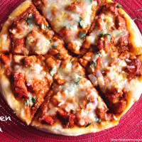 butter chicken pizza