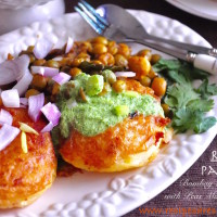 bombay ragda pattice 200x200 North Indian Cuisine