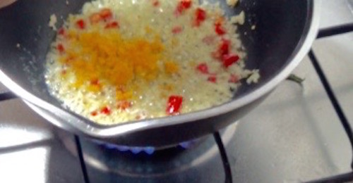 Salted Egg Yolk Chicken add steamed and mashed salted yolk Salted Egg Yolk Chicken | Batter Fried Chicken in Egg Yolk Sauce