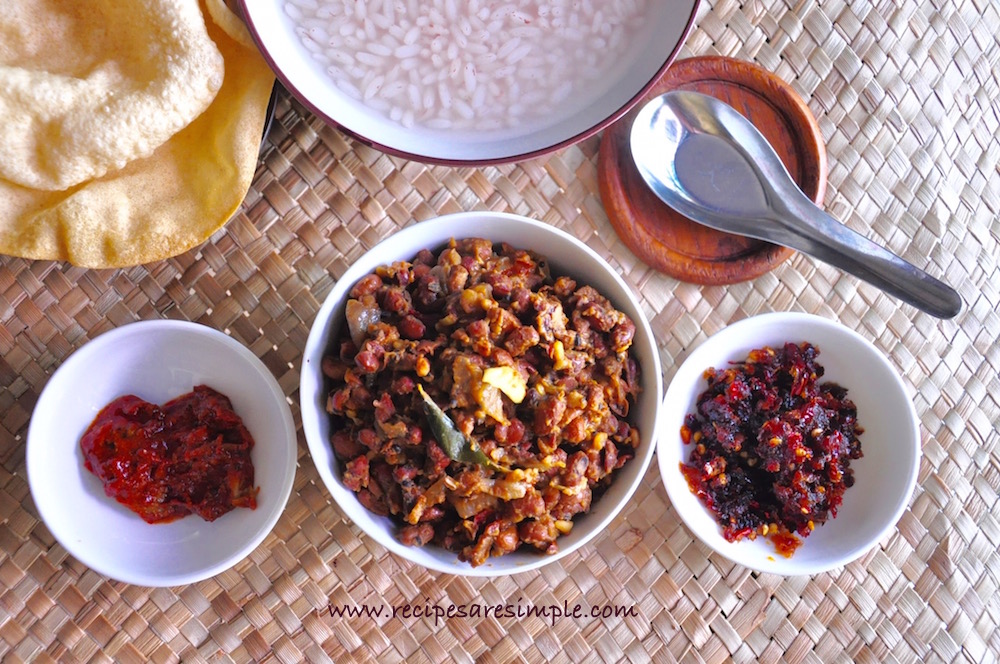 Vanpayar Ularthiyathu with Kanji Vanpayar Ularthiyathu | Brown Bean and Shallots Mash