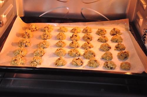 oatmeal chocolate chip cookies bake 1 Oatmeal Chocolate Chip Cookies