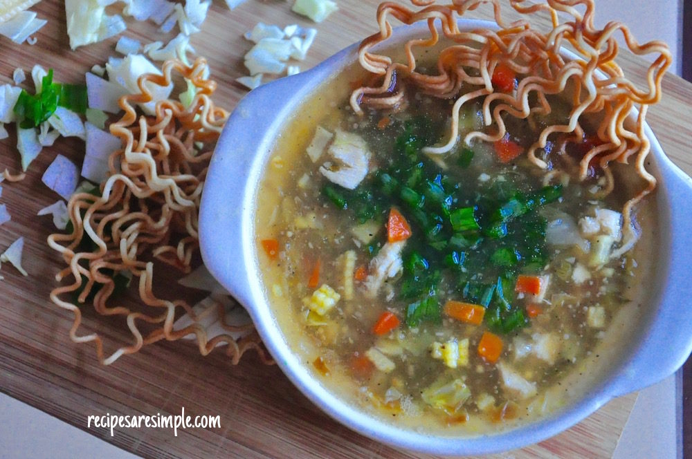 vegetable and chicken manchow 1000x664 Vegetable and Chicken Manchow Soup