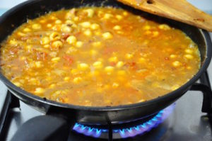 punjabi chole bhature 18 300x199 Punjabi Chole Bhature | Chickpeas with Fried Leavened Bread