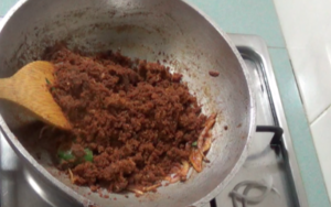 varutharacha kadala curry add roasted paste 300x188 Varutharacha Kadala Curry  |  Black Chickpeas Curry with Ground Roasted Coconut