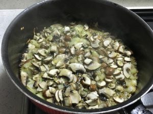mushroom risotto recipe 5 300x225 Mushroom Risotto   Risotto ai Funghi   Italy Part one