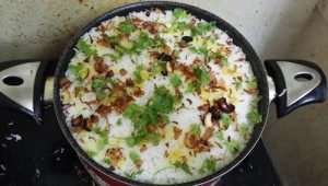 thalassery chicken dum biryani shuhail 1 300x170 Testimonials