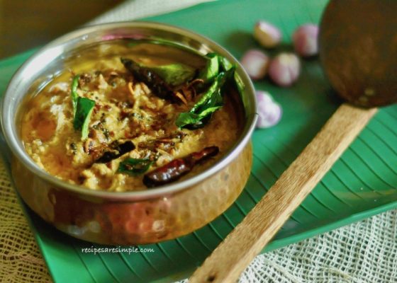 Chena Vanpayar Erissery (Kerala Yam and Beans)