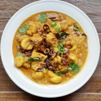 Kozhi Pidi Malabar Special Curried Chicken and Dumplings 200x200 Delicious Chicken Recipes