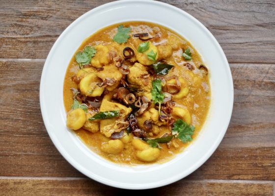 Kozhi Pidi (Malabar Special Curried Chicken and Dumplings)