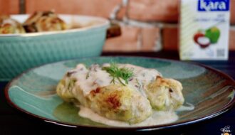 Gołąbki in Coconut Mushroom Sauce copy